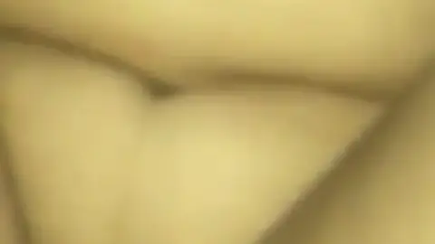 فرسة مصرية هايجة مع زوج صاحبتها - سكس محارم غير مباشر