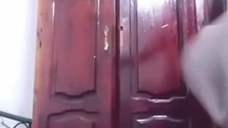 مزة خليجية جسمها فاجر وبزاز ملبن – رقص تانغو ساخن